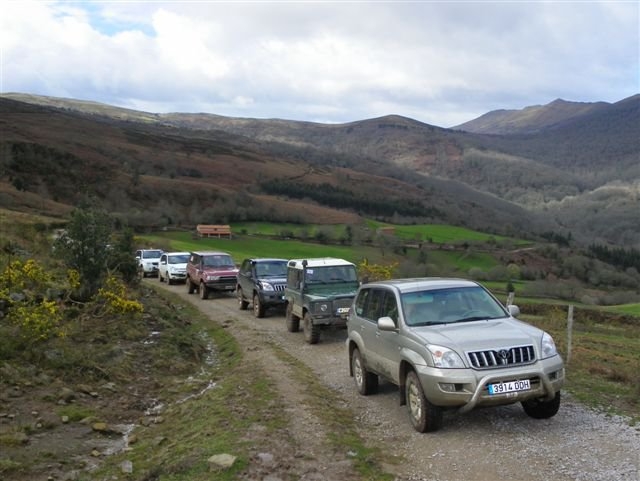 4x4 sur la route 